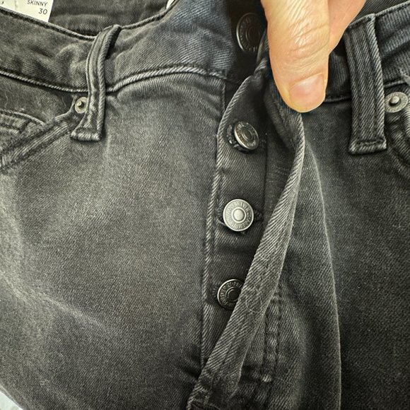 Forever 21 Women's washed black High rise Skynny distressed jeans - Size 30 - Picture 9 of 10